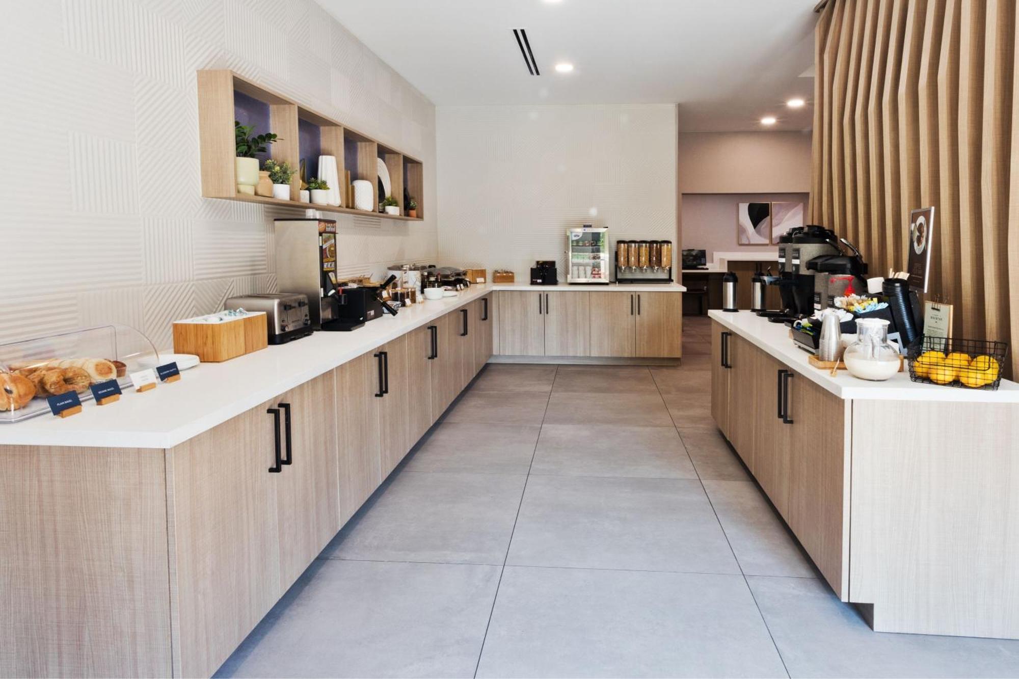Springhill Suites Birmingham Colonnade Экстерьер фото
