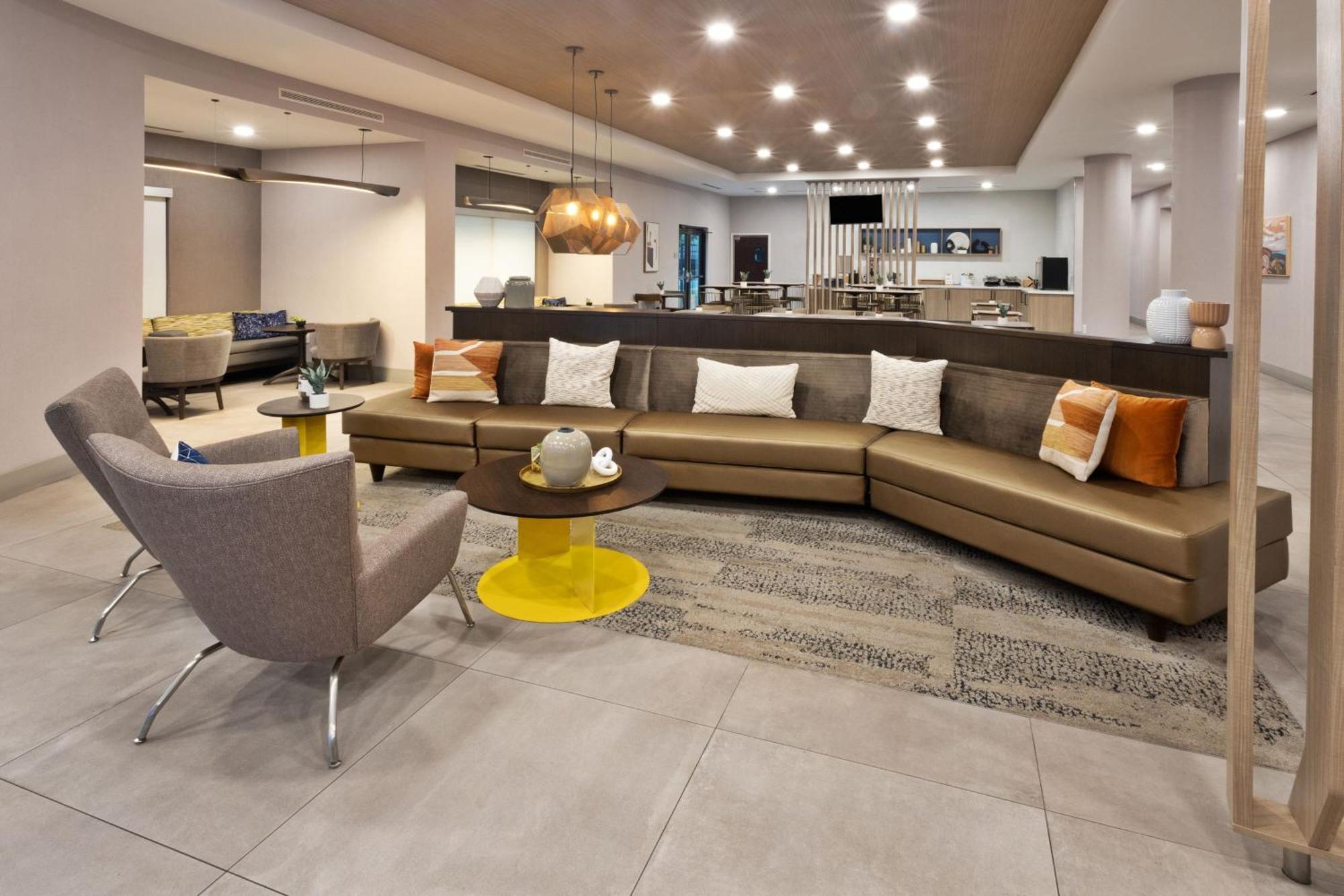 Springhill Suites Birmingham Colonnade Экстерьер фото
