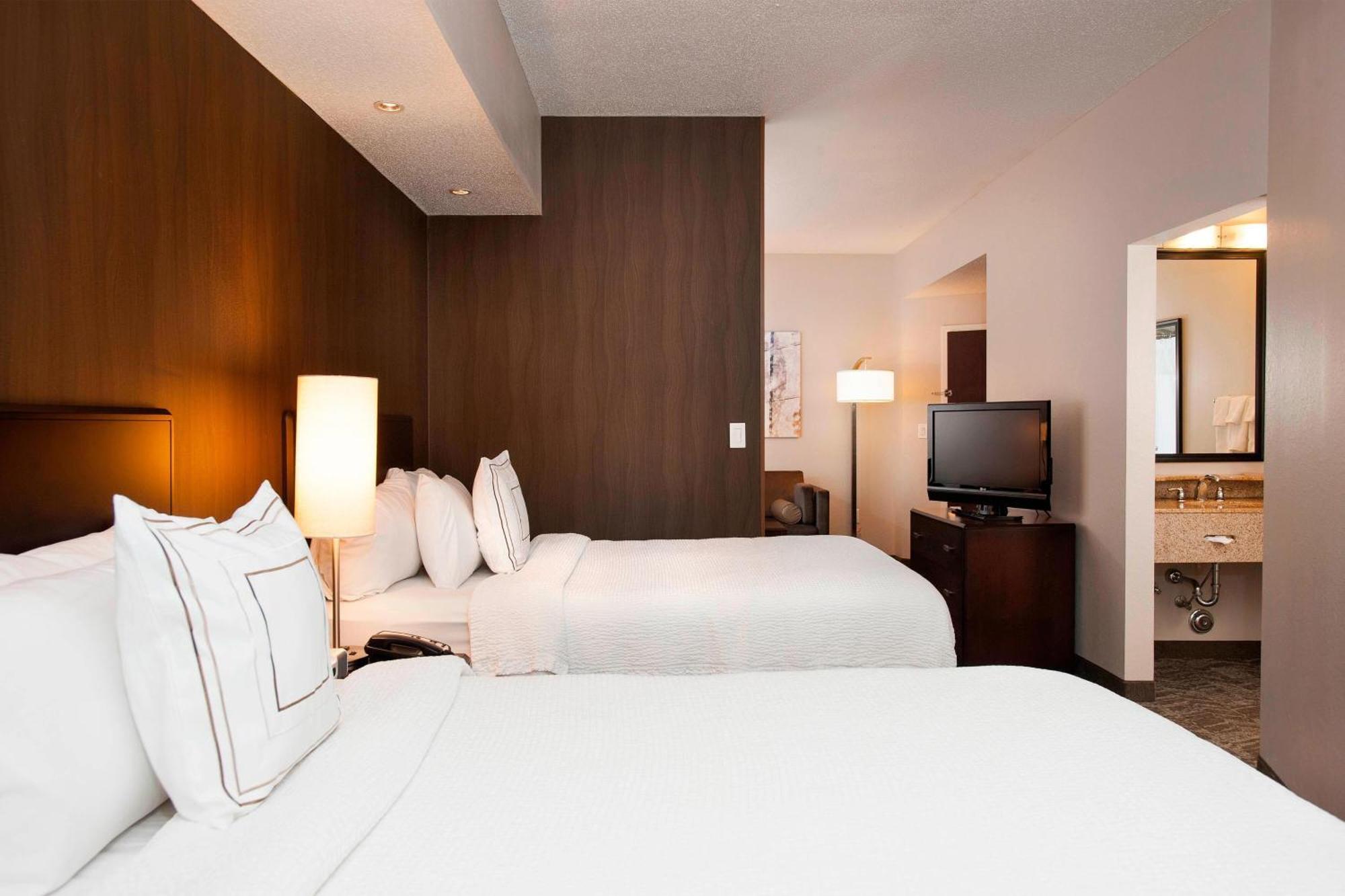 Springhill Suites Birmingham Colonnade Экстерьер фото