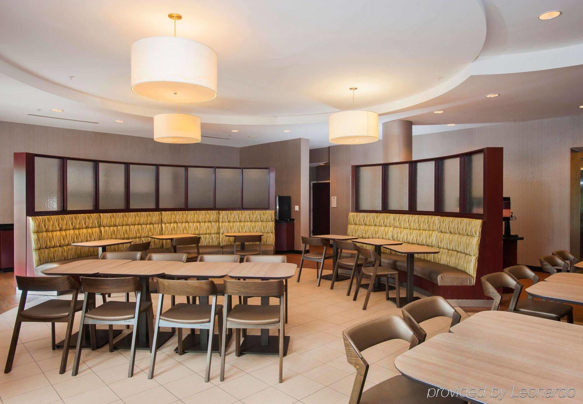 Springhill Suites Birmingham Colonnade Экстерьер фото