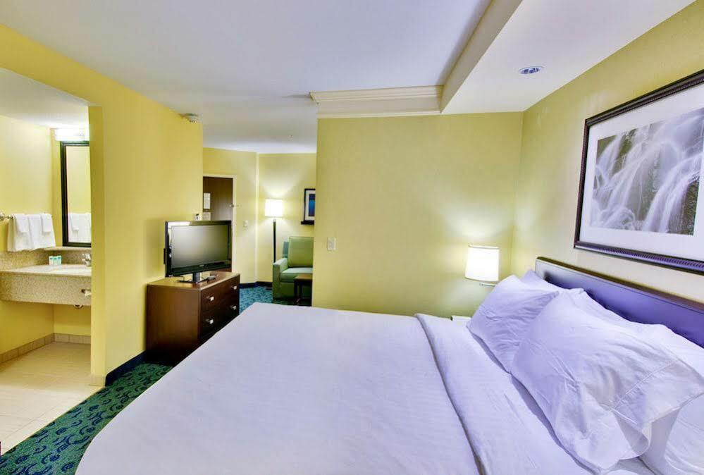 Springhill Suites Birmingham Colonnade Экстерьер фото